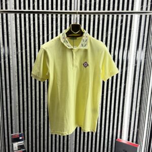 Sarı Yakalı Tişört